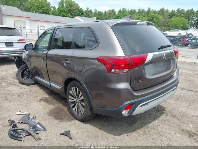 45202548 :رقم المزاد ، JA4AZ3A34KZ008227 vin ، 2019 Mitsubishi Outlander Es مزاد بيع
