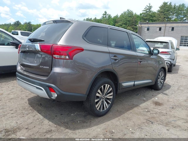 45202548 :رقم المزاد ، JA4AZ3A34KZ008227 vin ، 2019 Mitsubishi Outlander Es مزاد بيع
