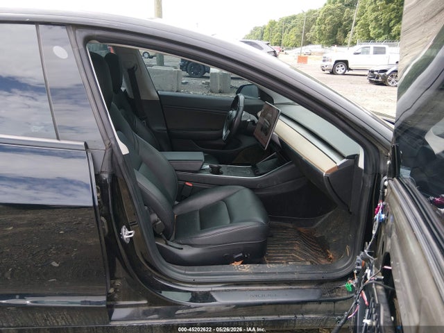 Продажа на аукционе авто 2018 Tesla Model 3 Long Range/performance, vin: 5YJ3E1EB9JF184694, номер лота: 45202622
