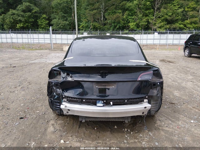 Продажа на аукционе авто 2018 Tesla Model 3 Long Range/performance, vin: 5YJ3E1EB9JF184694, номер лота: 45202622