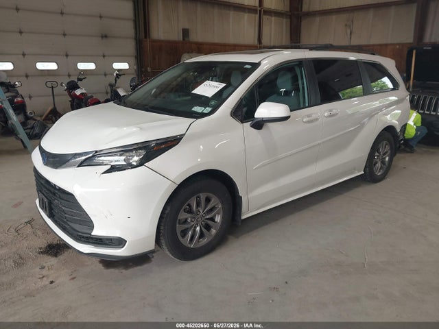 Продаж на аукціоні авто 2024 Toyota Sienna Le, vin: 5TDBSKFCXRS133407, номер лоту: 45202650
