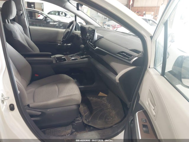 Продаж на аукціоні авто 2024 Toyota Sienna Le, vin: 5TDBSKFCXRS133407, номер лоту: 45202650