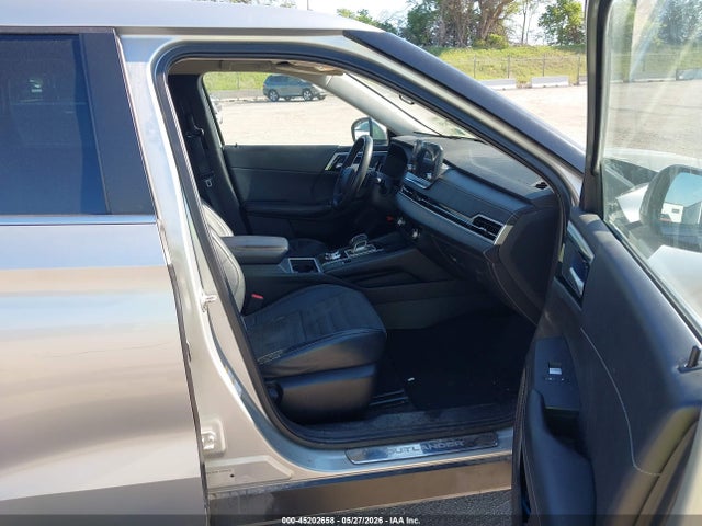 Продажа на аукционе авто 2022 Mitsubishi Outlander Se 2.5 S-awc, vin: JA4J4UA87NZ085551, номер лота: 45202658