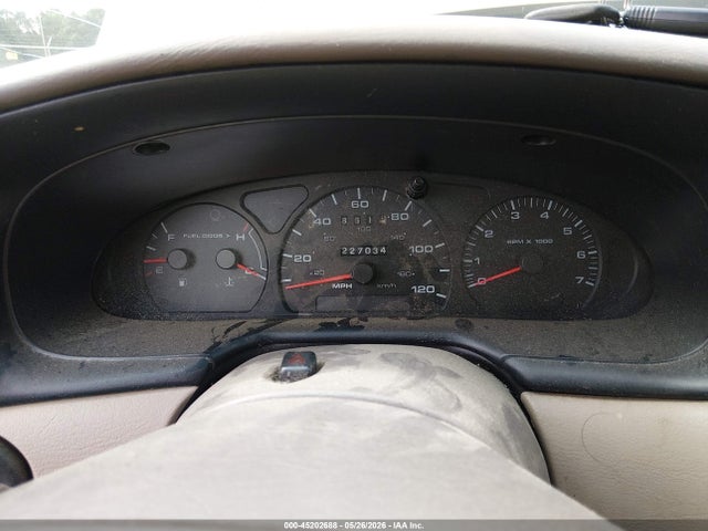 Продажа на аукционе авто 2002 Mercury Sable Gs, vin: 1MEFM50UX2A639707, номер лота: 45202688