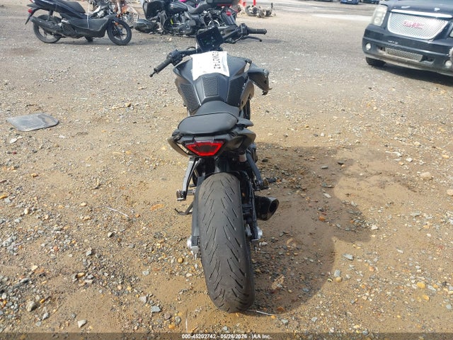 Yamaha MT07 2024 JYARM32E6RA009715 Image 6