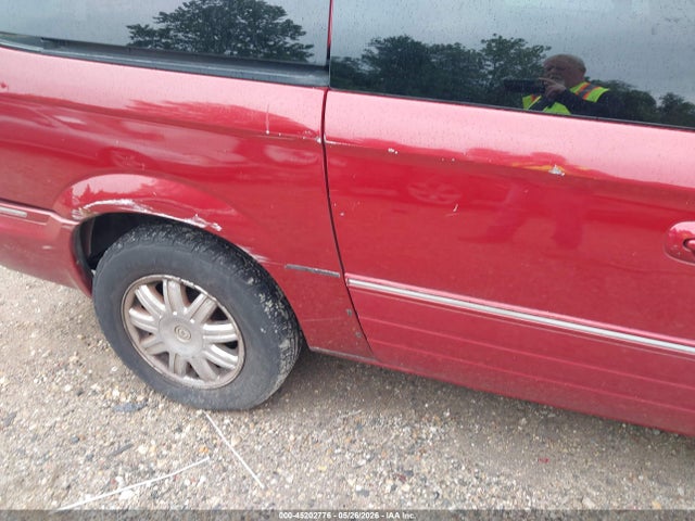 Продажа на аукционе авто 2005 Chrysler Town & Country Limited, vin: 2C8GP64L35R162475, номер лота: 45202776