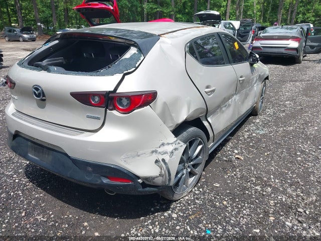 Продаж на аукціоні авто 2022 Mazda Mazda3 Preferred, vin: JM1BPALLXN1520398, номер лоту: 45202787