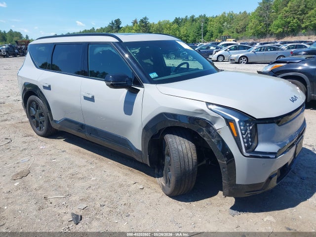 Auction sale of the 2026 Kia Ev9 Land, vin: 5XYADFS53TG014526, lot number: 45202802