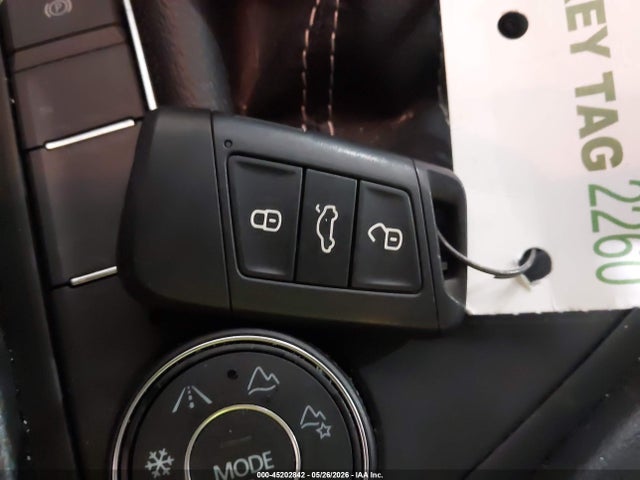 Продаж на аукціоні авто 2022 Volkswagen Taos 1.5t S, vin: 3VVMX7B21NM050433, номер лоту: 45202842