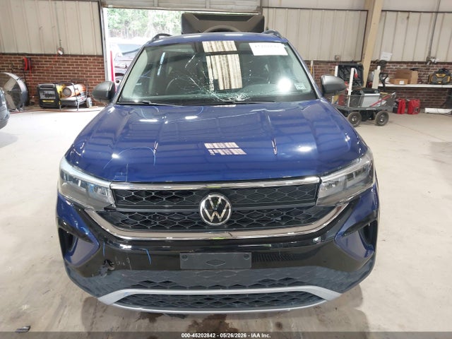 Продаж на аукціоні авто 2022 Volkswagen Taos 1.5t S, vin: 3VVMX7B21NM050433, номер лоту: 45202842