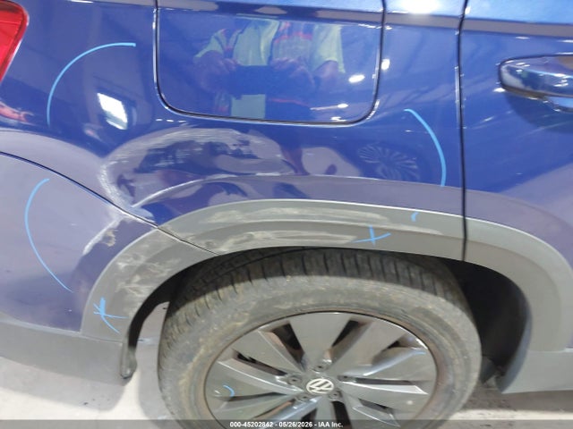 Продаж на аукціоні авто 2022 Volkswagen Taos 1.5t S, vin: 3VVMX7B21NM050433, номер лоту: 45202842
