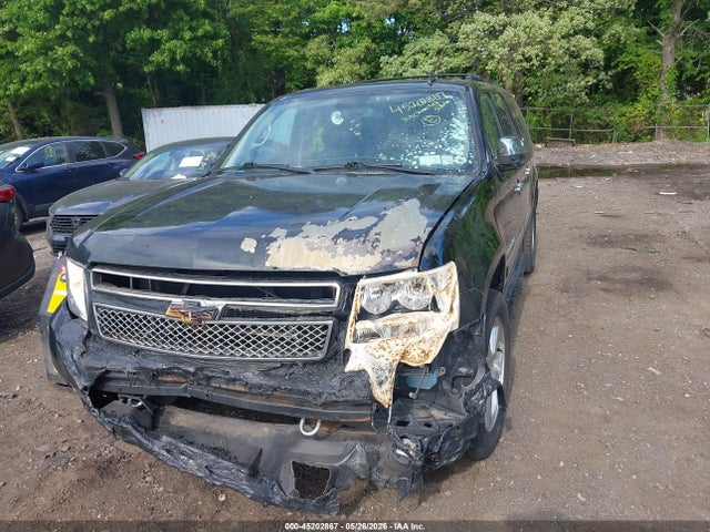 2014 Chevrolet Suburban 1500 Ltz მანქანა იყიდება აუქციონზე, vin: 1GNSKKE7XER111704, აუქციონის ნომერი: 45202867