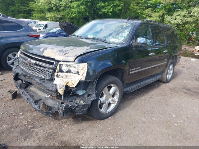 2014 Chevrolet Suburban 1500 Ltz მანქანა იყიდება აუქციონზე, vin: 1GNSKKE7XER111704, აუქციონის ნომერი: 45202867