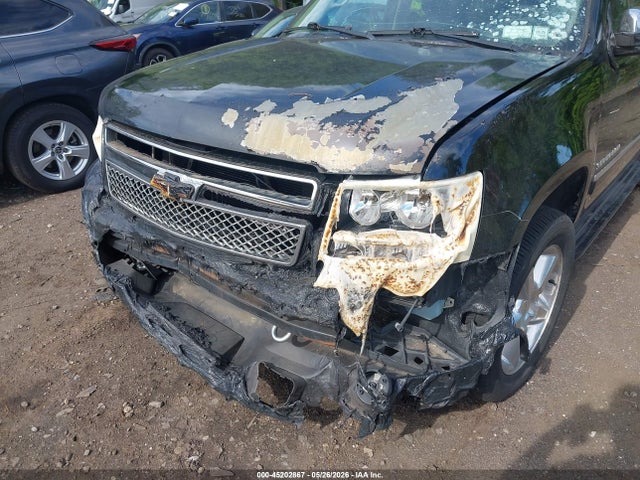 2014 Chevrolet Suburban 1500 Ltz მანქანა იყიდება აუქციონზე, vin: 1GNSKKE7XER111704, აუქციონის ნომერი: 45202867
