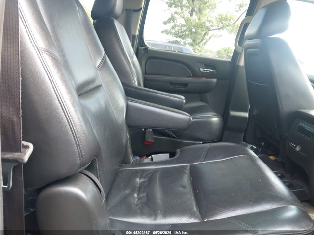 2014 Chevrolet Suburban 1500 Ltz მანქანა იყიდება აუქციონზე, vin: 1GNSKKE7XER111704, აუქციონის ნომერი: 45202867