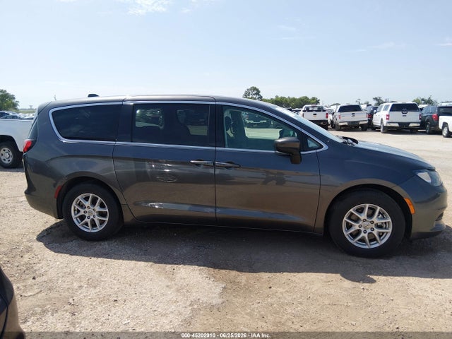Chrysler Voyager Lx 2022 2C4RC1CG6NR127801 Image 13