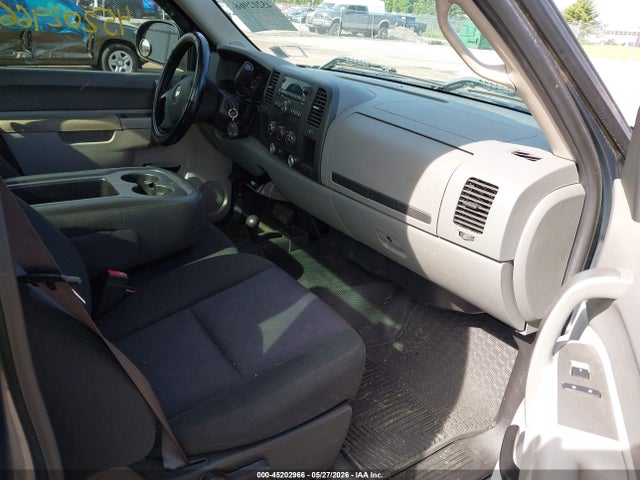 45202966 :رقم المزاد ، 1GCNKPE03BZ301460 vin ، 2011 Chevrolet Silverado 1500 Work Truck مزاد بيع