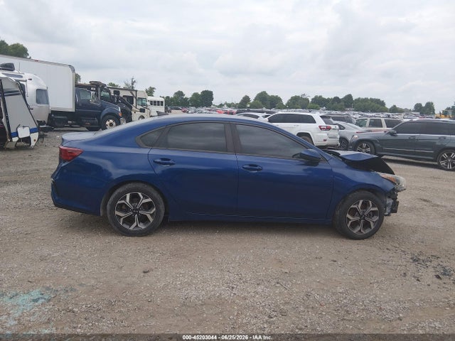 2020 Kia Forte Lxs მანქანა იყიდება აუქციონზე, vin: 3KPF24AD2LE176623, აუქციონის ნომერი: 45203044