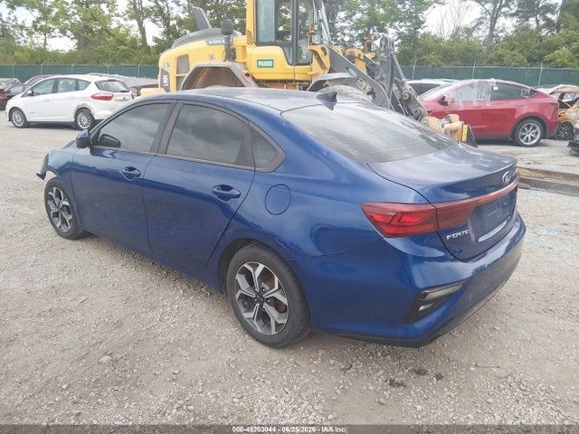 2020 Kia Forte Lxs მანქანა იყიდება აუქციონზე, vin: 3KPF24AD2LE176623, აუქციონის ნომერი: 45203044