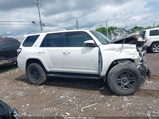 2016 Toyota 4runner Sr5 Premium მანქანა იყიდება აუქციონზე, vin: JTEBU5JR3G5309137, აუქციონის ნომერი: 45203046