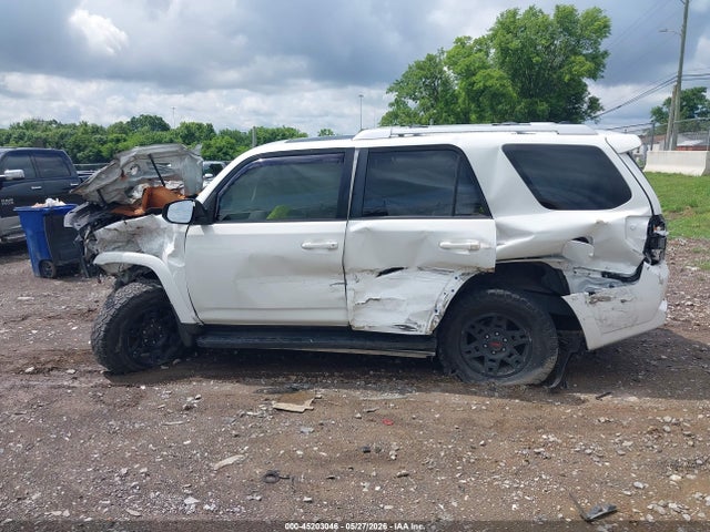 2016 Toyota 4runner Sr5 Premium მანქანა იყიდება აუქციონზე, vin: JTEBU5JR3G5309137, აუქციონის ნომერი: 45203046