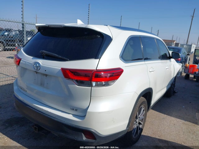 45203055 :رقم المزاد ، 5TDKZRFH2KS554320 vin ، 2019 Toyota Highlander Xle مزاد بيع
