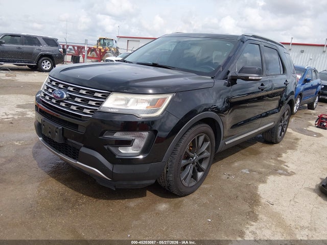 Ford EXPLORER XLT 2017 1FM5K7D82HGC21185 Image 2