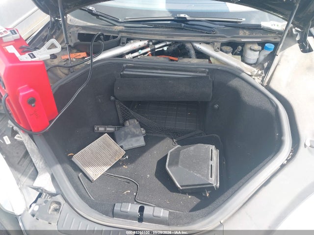 Продаж на аукціоні авто 2014 Tesla Model S, vin: 5YJSA1S14EFP51175, номер лоту: 45203100