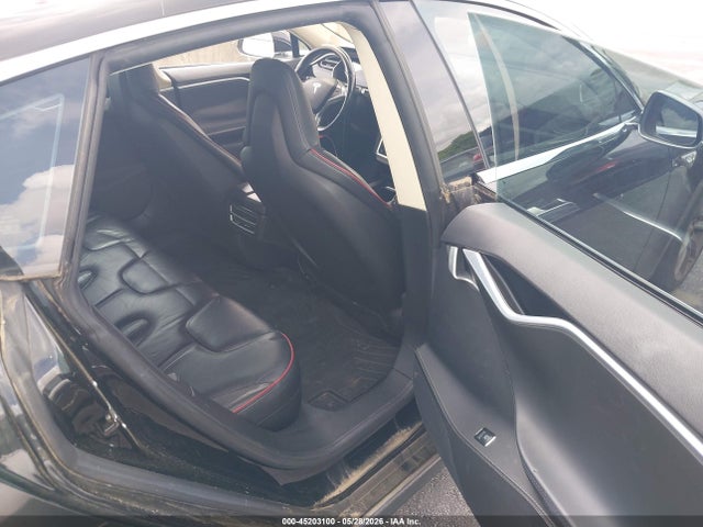 Продаж на аукціоні авто 2014 Tesla Model S, vin: 5YJSA1S14EFP51175, номер лоту: 45203100