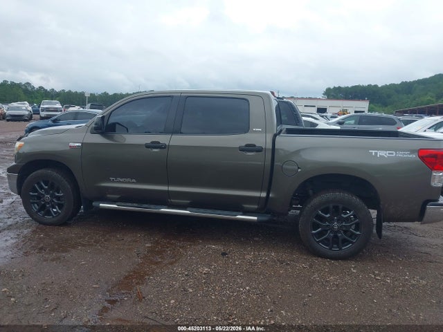 45203113 :رقم المزاد ، 5TFDW5F18AX142232 vin ، 2010 Toyota Tundra Grade 5.7l V8 مزاد بيع