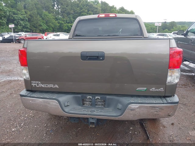 45203113 :رقم المزاد ، 5TFDW5F18AX142232 vin ، 2010 Toyota Tundra Grade 5.7l V8 مزاد بيع