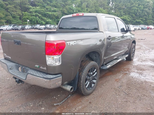 45203113 :رقم المزاد ، 5TFDW5F18AX142232 vin ، 2010 Toyota Tundra Grade 5.7l V8 مزاد بيع