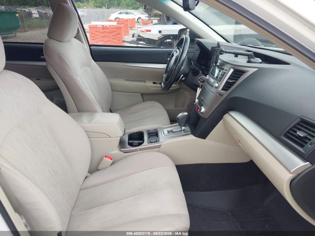 Продажа на аукционе авто 2013 Subaru Outback 2.5i Premium, vin: 4S4BRCGC9D3290562, номер лота: 45203170