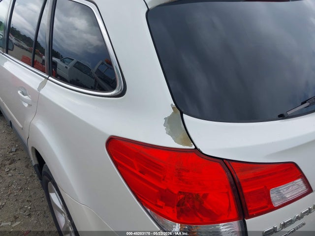 Продажа на аукционе авто 2013 Subaru Outback 2.5i Premium, vin: 4S4BRCGC9D3290562, номер лота: 45203170