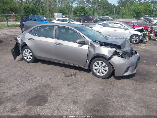 45203219 :رقم المزاد ، 2T1BURHE3FC360153 vin ، 2015 Toyota Corolla Le مزاد بيع