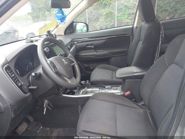 Продаж на аукціоні авто 2020 Mitsubishi Outlander Es 2.4 S-awc, vin: JA4AZ3A34LZ017222, номер лоту: 45203225