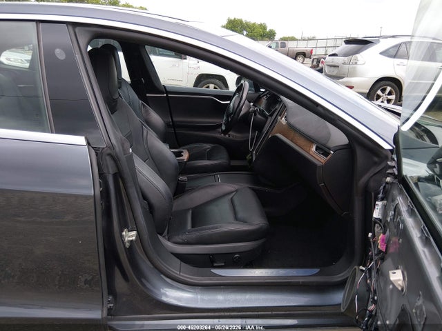 45203264 :رقم المزاد ، 5YJSA1E22GF168790 vin ، 2016 Tesla Model S 60d/70d/75d/85d/90d مزاد بيع