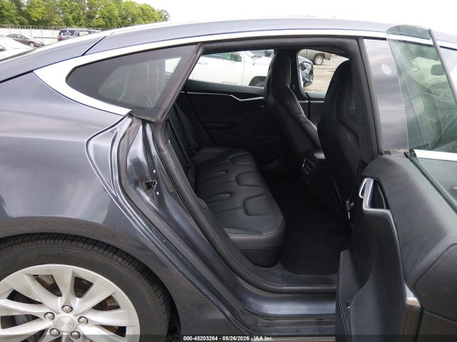 45203264 :رقم المزاد ، 5YJSA1E22GF168790 vin ، 2016 Tesla Model S 60d/70d/75d/85d/90d مزاد بيع