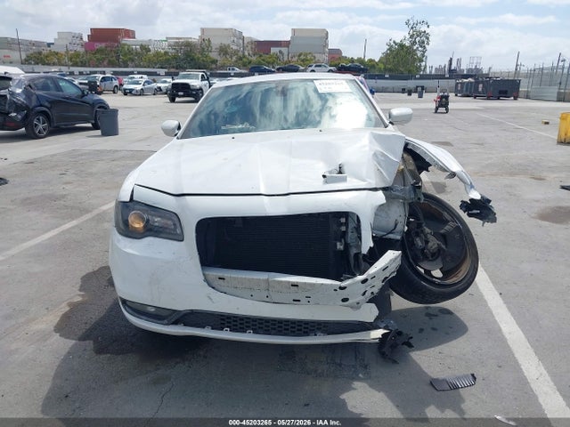 Chrysler 300 300s 2019 2C3CCABG8KH634020 Image 13