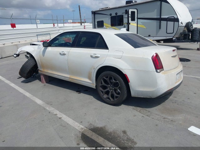 Chrysler 300 300s 2019 2C3CCABG8KH634020 Image 3