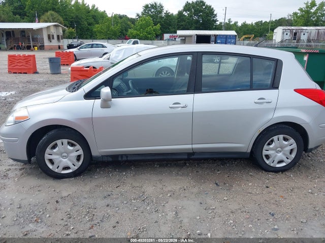 2011 Nissan Versa 1.8s მანქანა იყიდება აუქციონზე, vin: 3N1BC1CP8BL414103, აუქციონის ნომერი: 45203281
