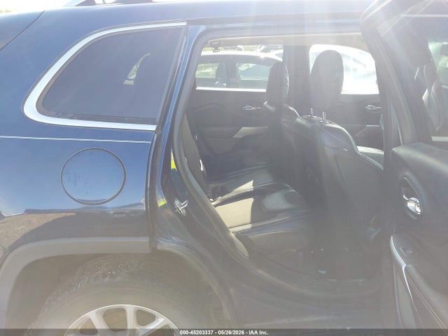Продаж на аукціоні авто 2018 Jeep Cherokee Latitude Plus, vin: 1C4PJLLBXJD607852, номер лоту: 45203337