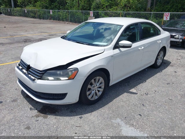Aukcja sprzedaży 2015 Volkswagen Passat 1.8t Wolfsburg Edition, vin: 1VWAT7A3XFC040118, numer aukcji: 45203400