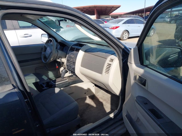 2009 Ford Escape Xls/xls Manual მანქანა იყიდება აუქციონზე, vin: 1FMCU02799KC58235, აუქციონის ნომერი: 45203402