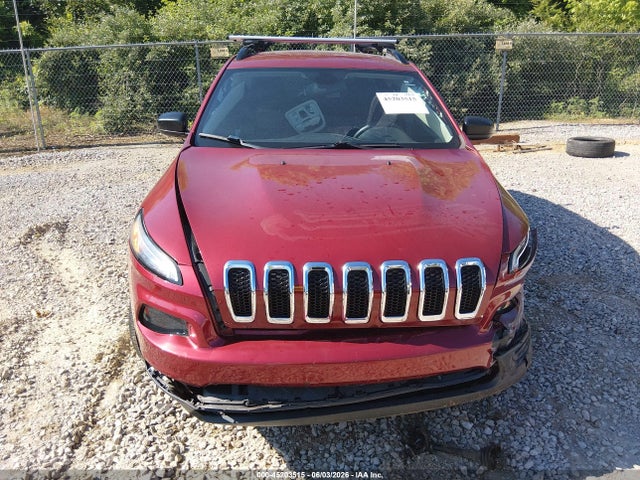 1C4PJLAB2HW661566 Jeep Cherokee Sport Fwd