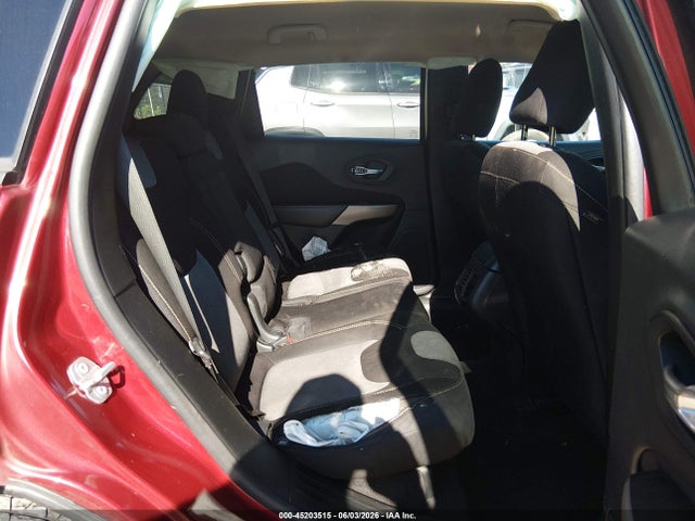 1C4PJLAB2HW661566 Jeep Cherokee Sport Fwd