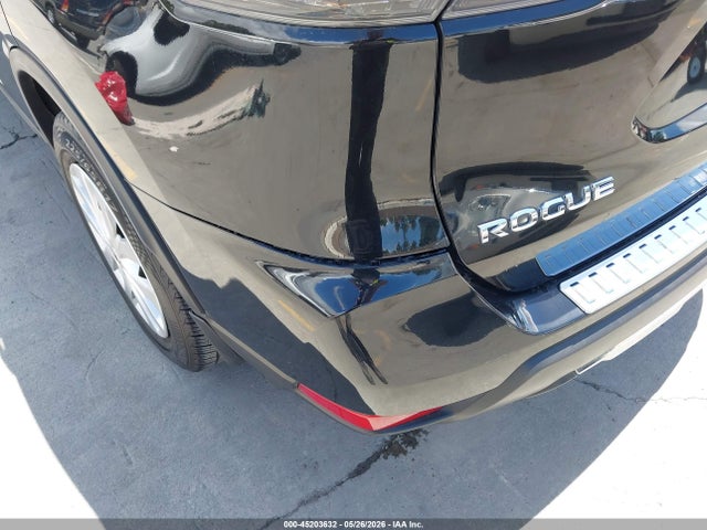 JN8AT2MV8HW021477 Nissan ROGUE S