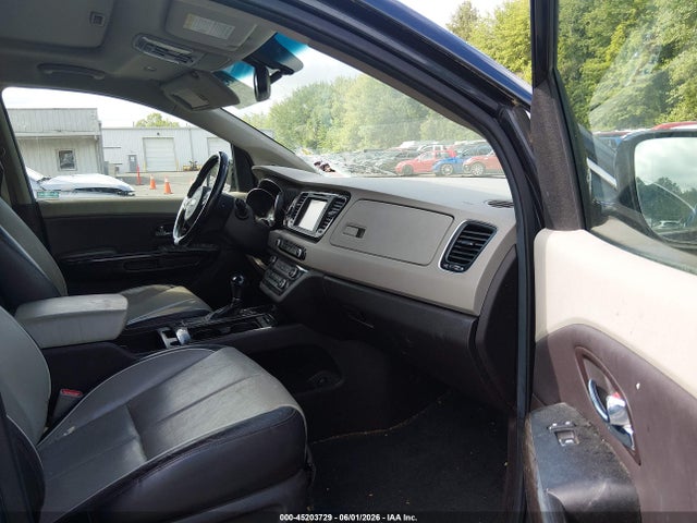 45203729 :رقم المزاد ، KNDME5C13G6156108 vin ، 2016 Kia Sedona Sx Luxury مزاد بيع