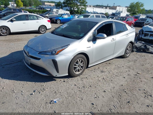 Toyota Prius Le 2021 JTDKAMFUXM3135479 Image 2