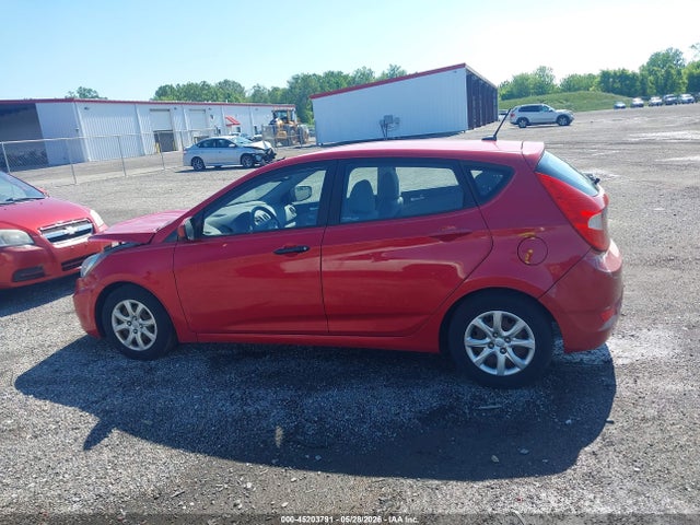 2013 Hyundai Accent Gs მანქანა იყიდება აუქციონზე, vin: KMHCT5AE9DU081764, აუქციონის ნომერი: 45203791